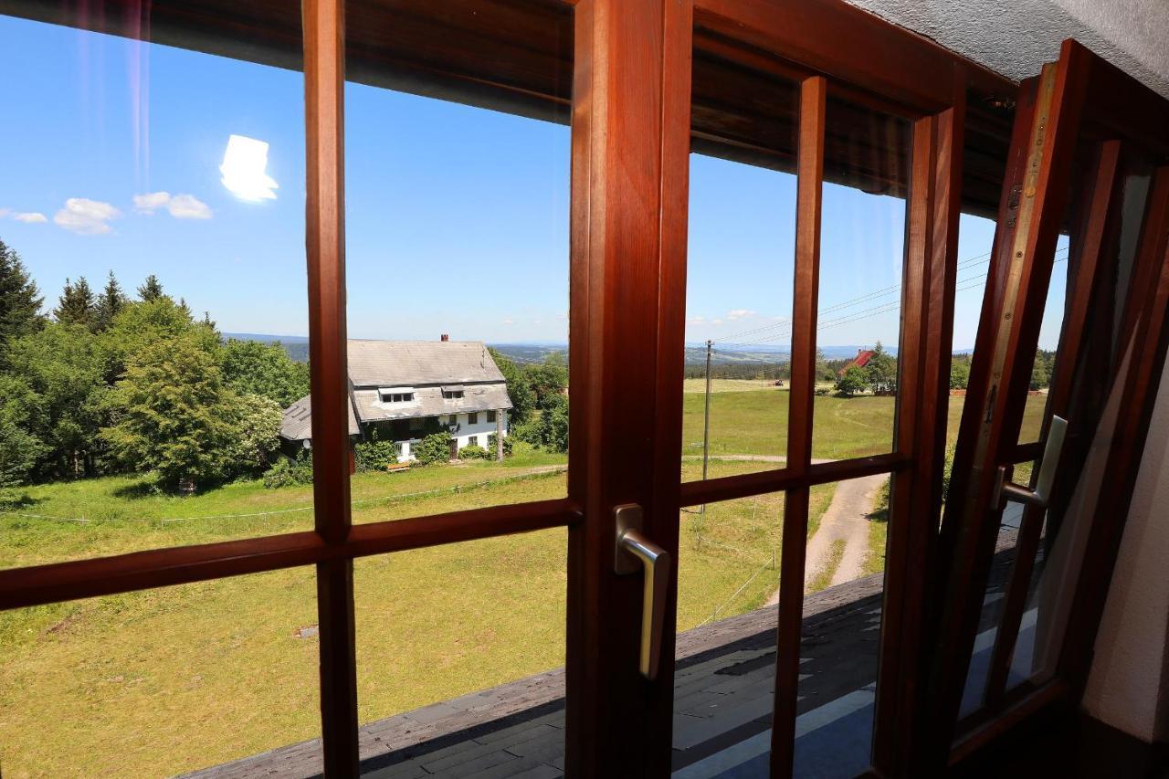 Hoehenpension Glashuette Bed&Breakfast Fruehstueckspension Hotel Garni ボンドルフ・イム・シュヴァルツヴァルト エクステリア 写真