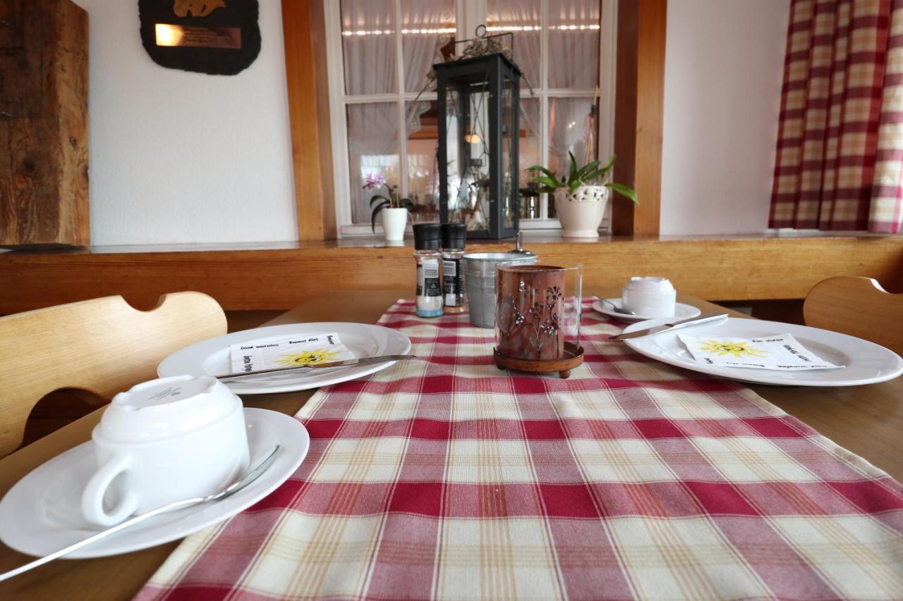 Hoehenpension Glashuette Bed&Breakfast Fruehstueckspension Hotel Garni ボンドルフ・イム・シュヴァルツヴァルト エクステリア 写真